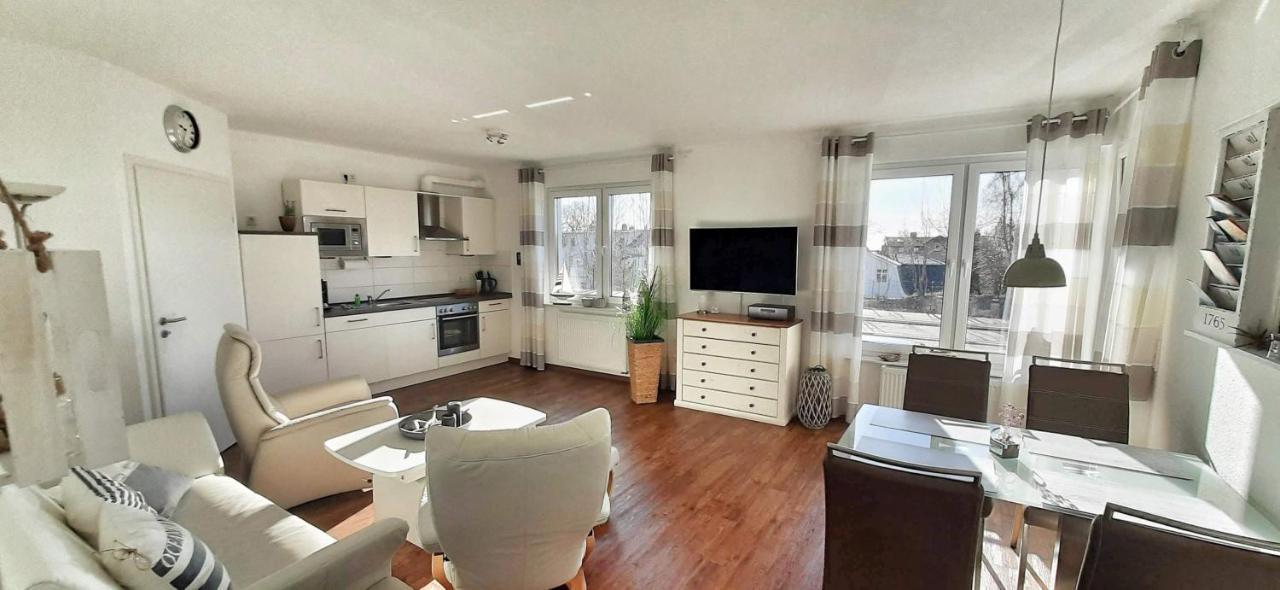 Ferienwohnung Wellenreiter Sassnitz Ngoại thất bức ảnh